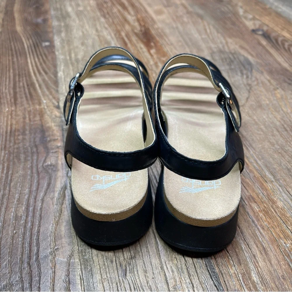 New ~ Dansko Roxie Nappa Sandal Size 40 EU ~ (9.5 -10) US
